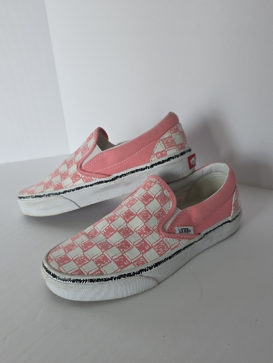 VANS OFF THE WALL Shoes - VANS OFF THE WALL Size (5) Pink Checkerboard Classic Slip-On Shoe